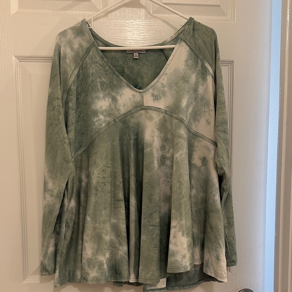 Women's Flowy Sage Tie-Dye Top White Birch